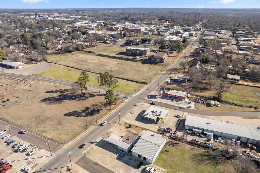 100 S Edwards Avenue Property Photo 29