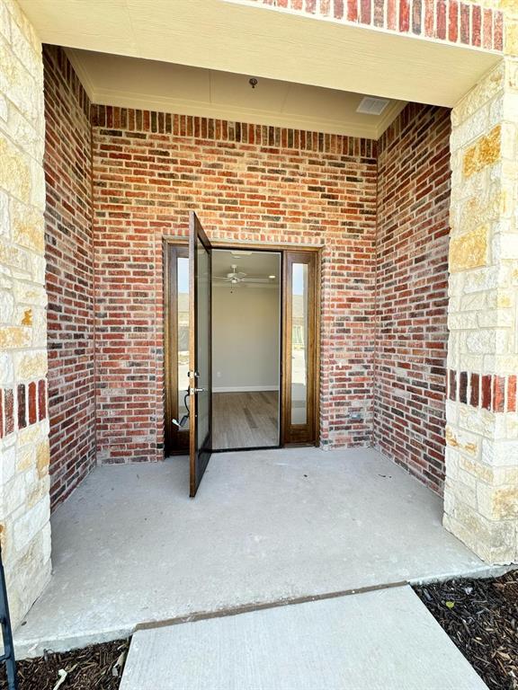 7912 Preston Road Property Photo 2