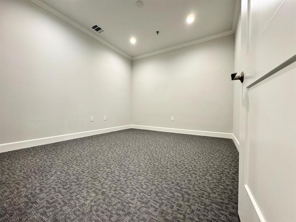 7912 Preston Road Property Photo 7