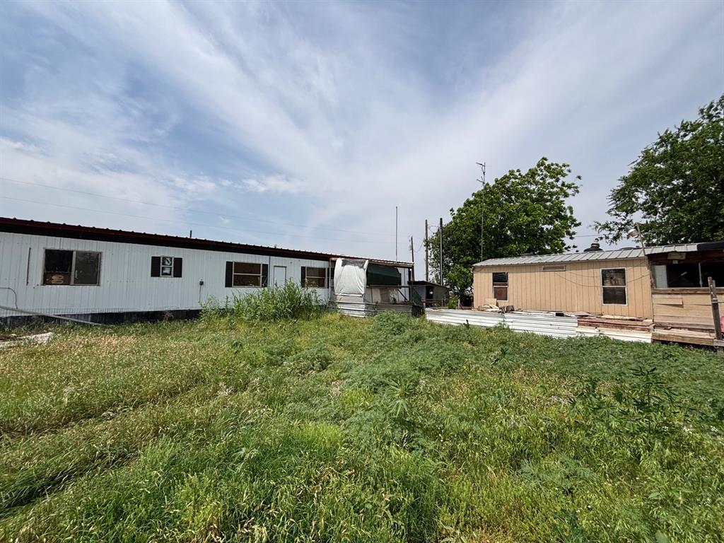 561 Shipman Road Property Photo