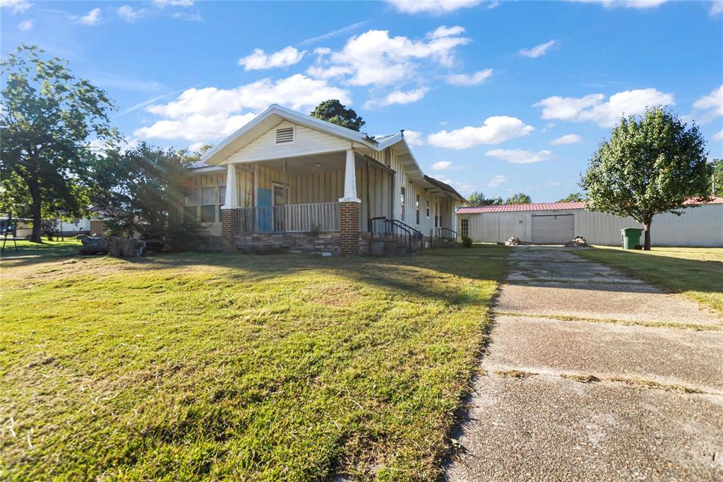 2093 Bridgeman Avenue Property Photo