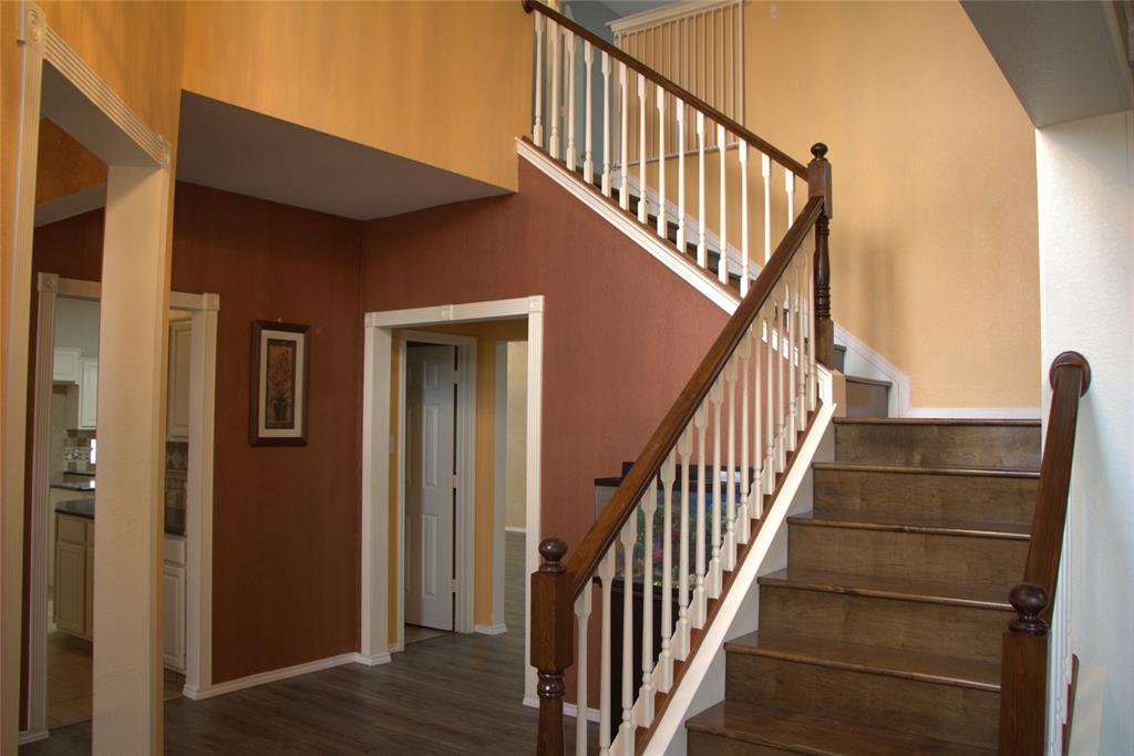 620 E Lynn Creek Drive Property Photo 9