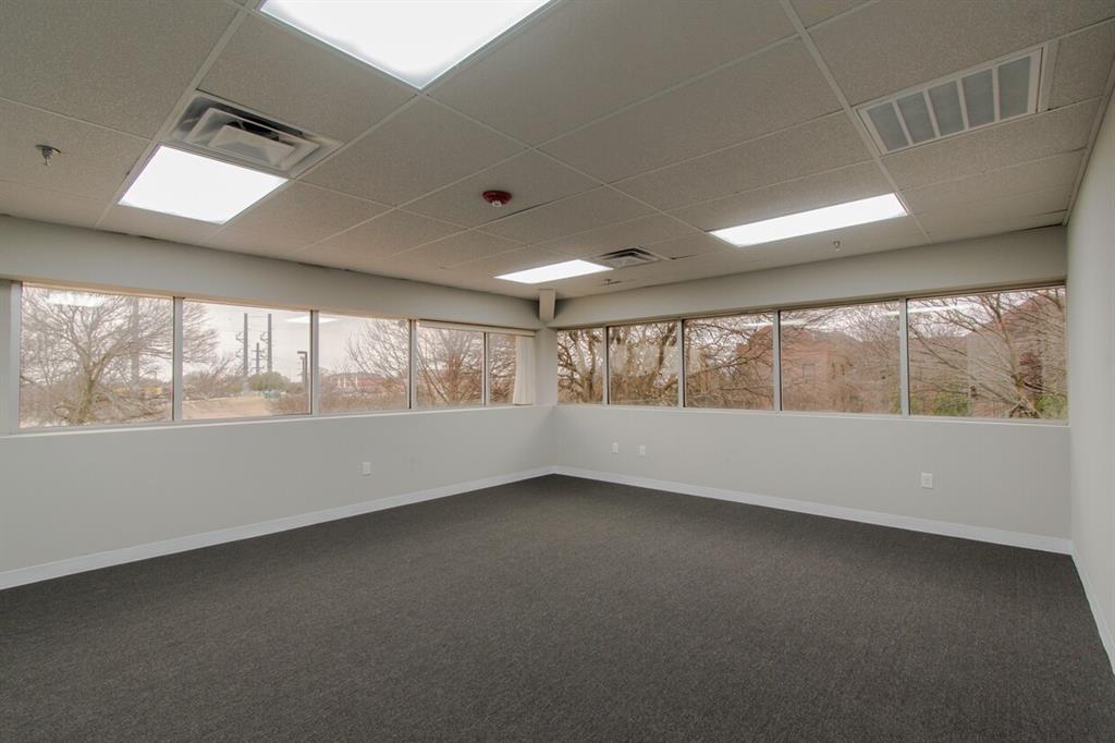 1450 Redbud Boulevard Property Photo 10