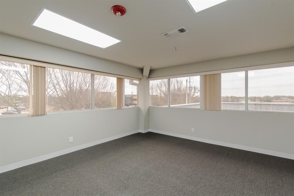 1450 Redbud Boulevard Property Photo 11