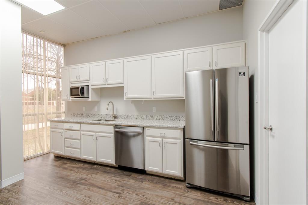 1450 Redbud Boulevard Property Photo 15