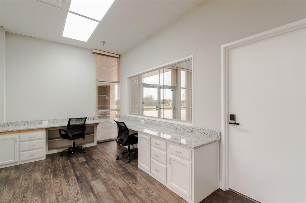 1450 Redbud Boulevard Property Photo 16