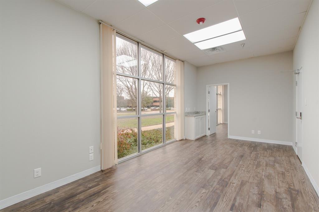 1450 Redbud Boulevard Property Photo 17