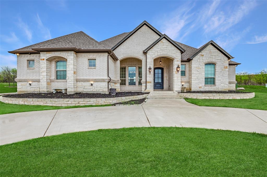 1208 Tulip Court Property Photo 1