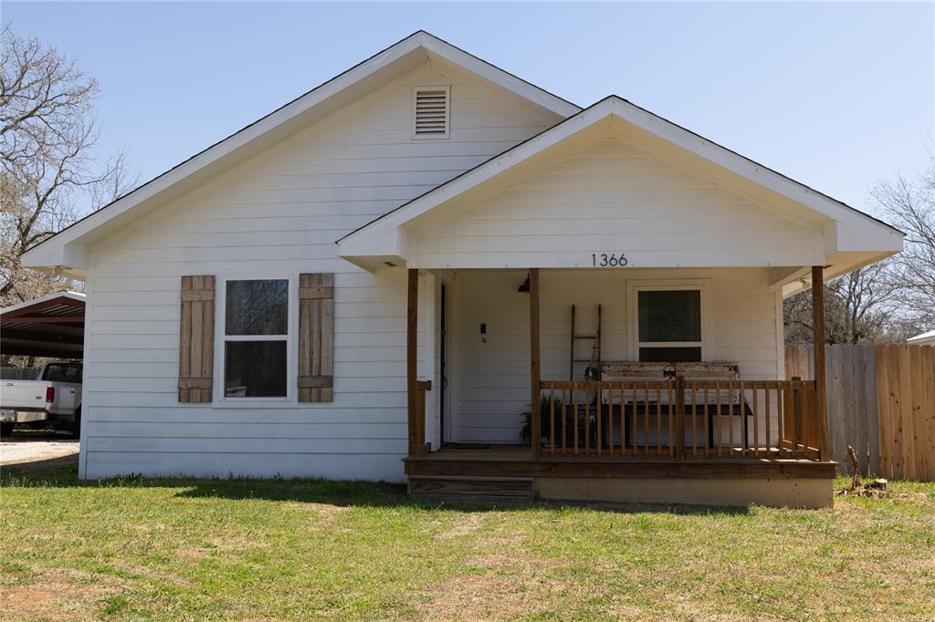 1366 Salesville Road Property Photo 1