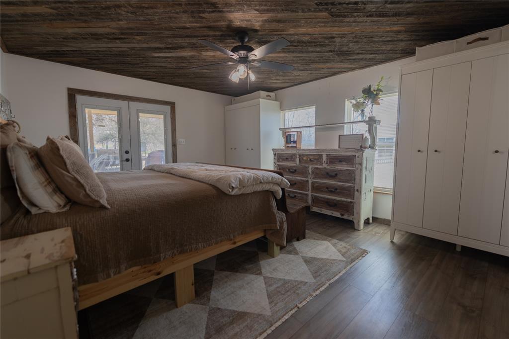 1366 Salesville Road Property Photo 17