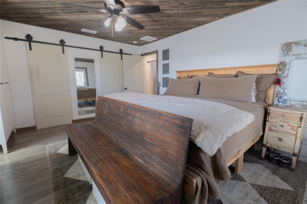 1366 Salesville Road Property Photo 19