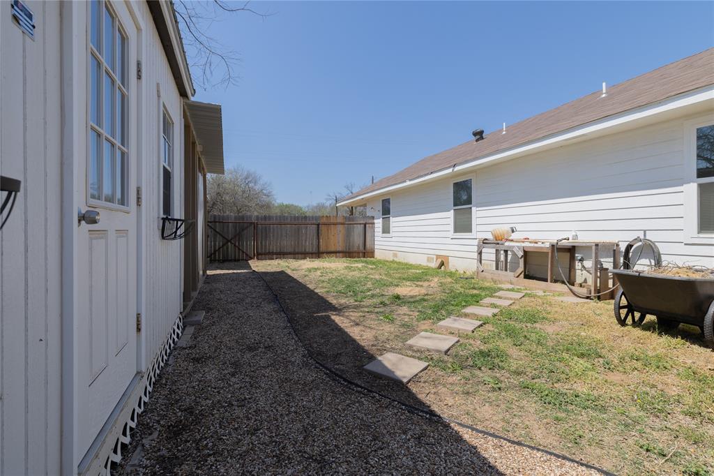 1366 Salesville Road Property Photo 28