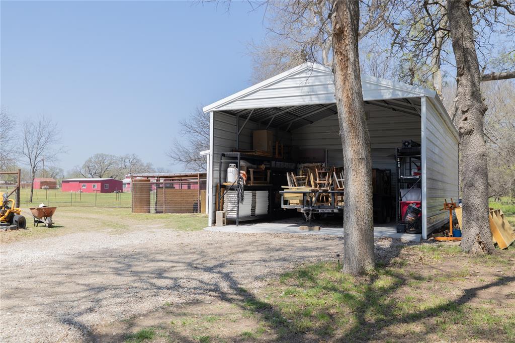 1366 Salesville Road Property Photo 30