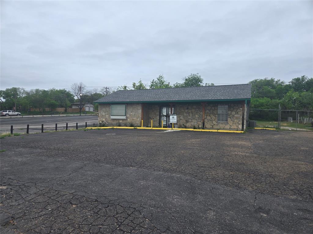 4208 Benbrook Highway Property Photo 1