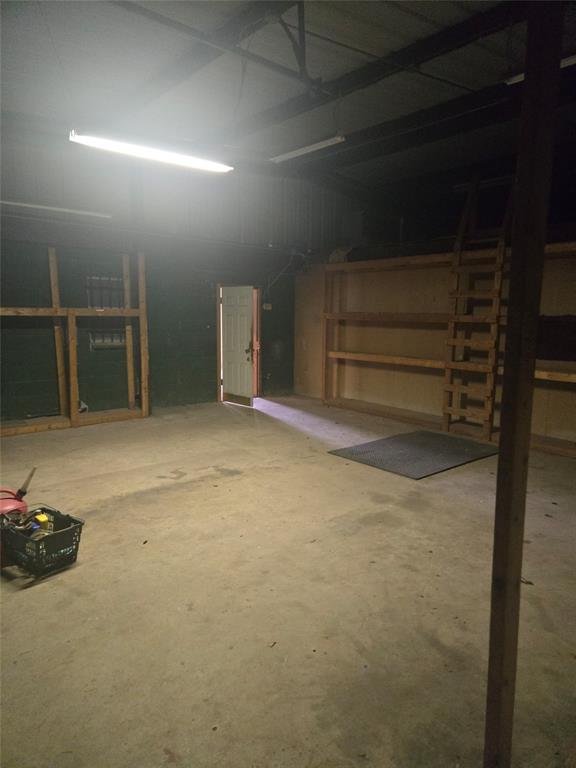 4208 Benbrook Highway Property Photo 17