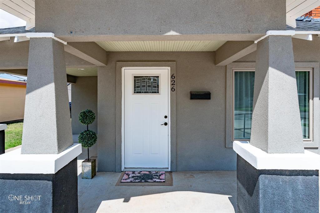 626 Grand Avenue Property Photo 9