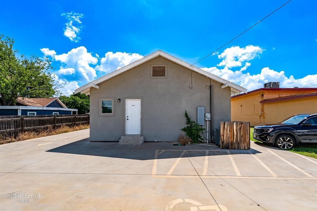 626 Grand Avenue Property Photo 16
