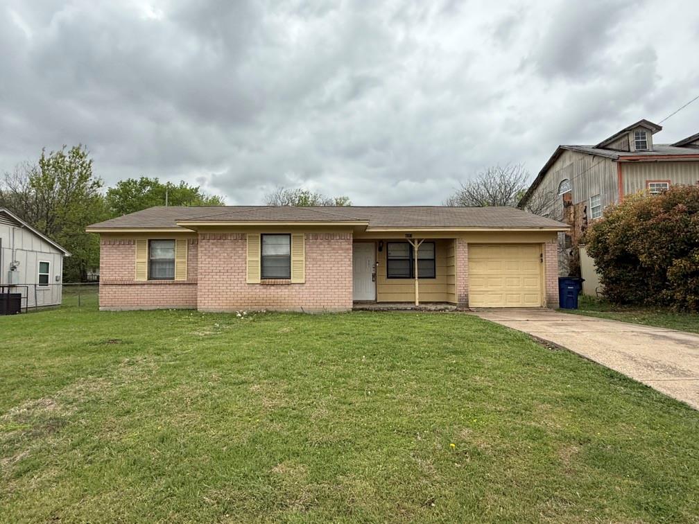 6311 Silvery Moon Drive Property Photo 3
