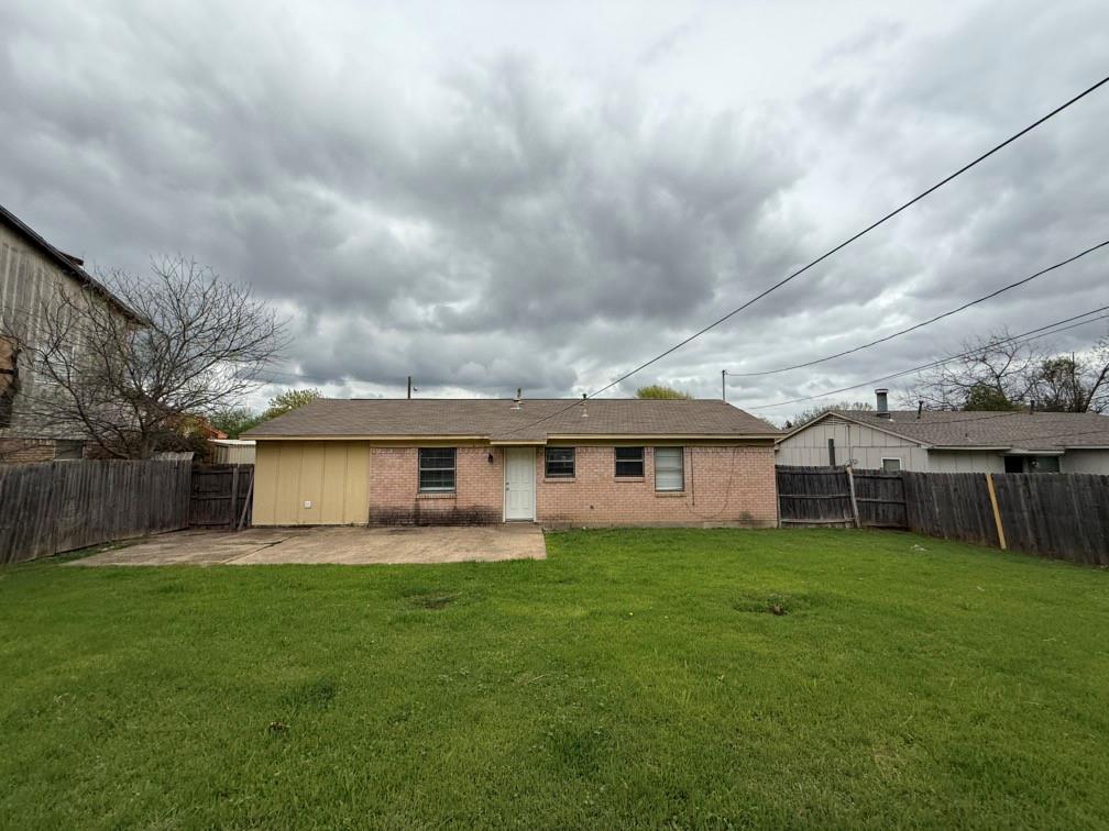 6311 Silvery Moon Drive Property Photo 7