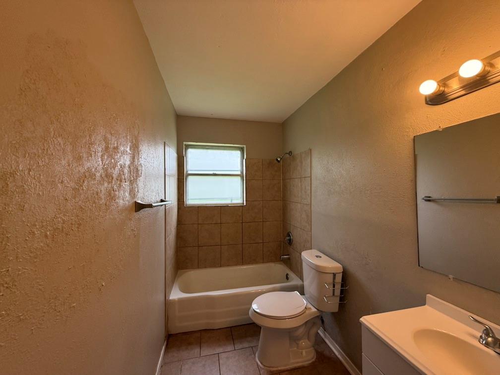 6311 Silvery Moon Drive Property Photo 25