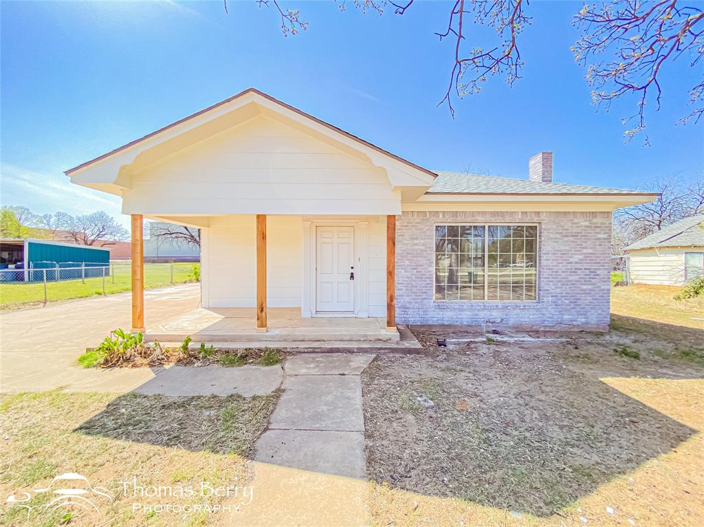 210 Wise Street Property Photo 1