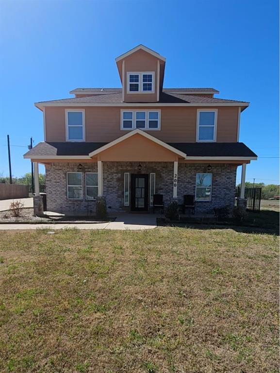 200 Swan Parkway Property Photo