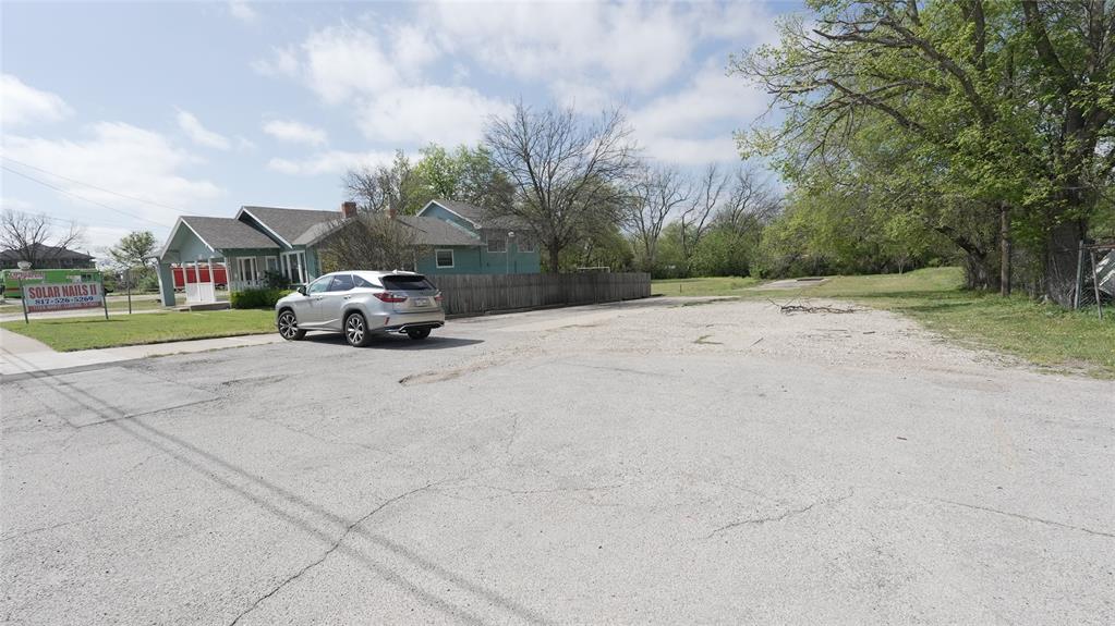 1115 N Main Street Property Photo 7