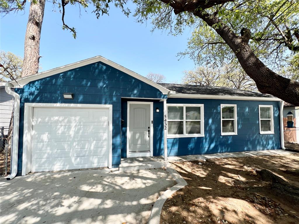 5432 Thomas Lane Property Photo