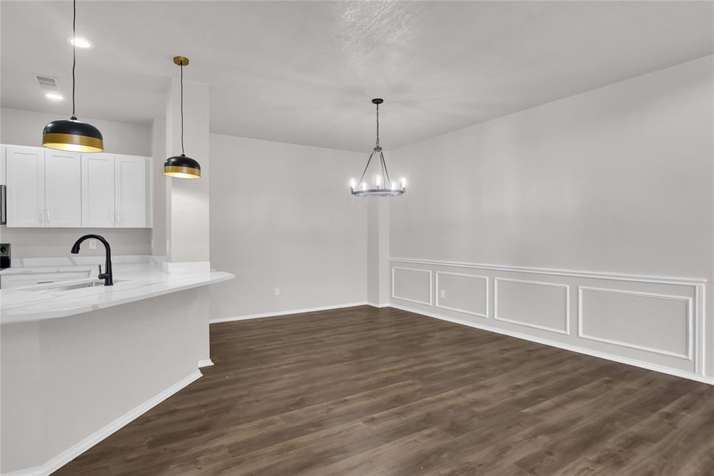 5715 Streamside Drive Property Photo