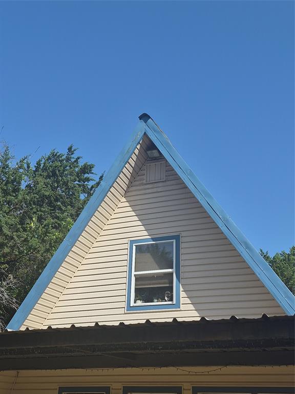 1015 Comanche Cove Drive Property Photo 2