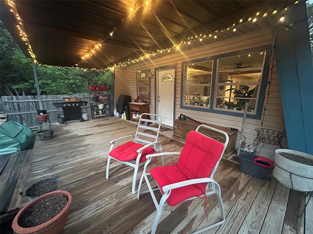 1015 Comanche Cove Drive Property Photo 4