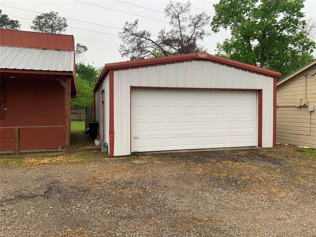 848 Houston Street Property Photo 4