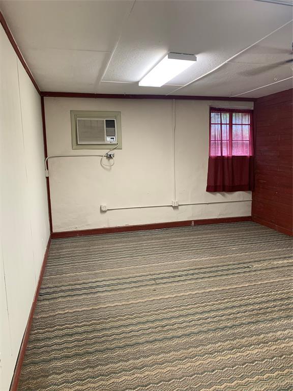 848 Houston Street Property Photo 7