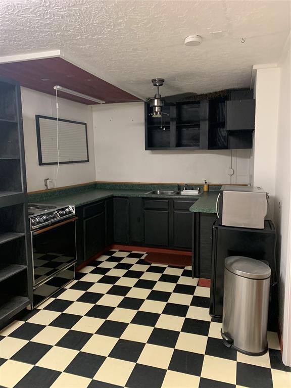 848 Houston Street Property Photo 10