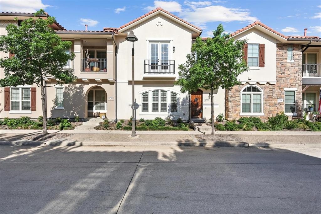 6755 Plaza Via Property Photo 1