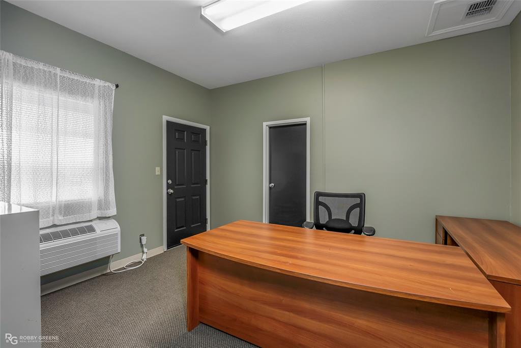 4723 Viking Drive Property Photo 17