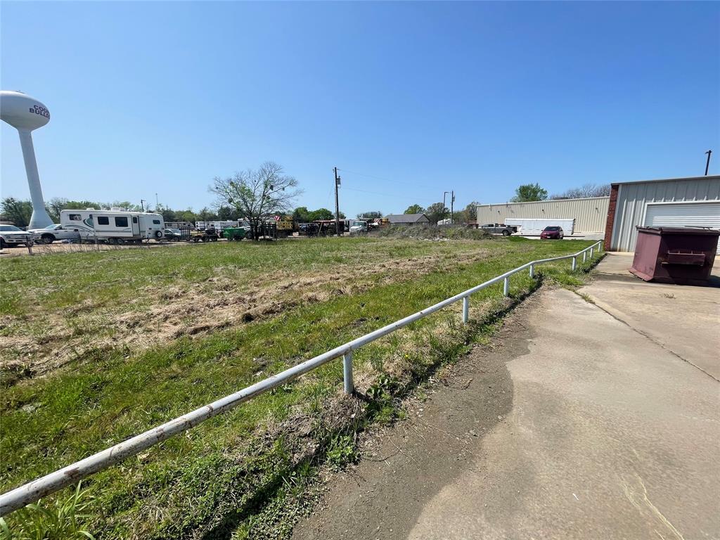 1201 W Dallas Avenue Property Photo 9