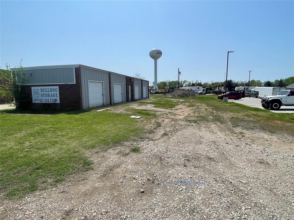 1201 W Dallas Avenue Property Photo 11