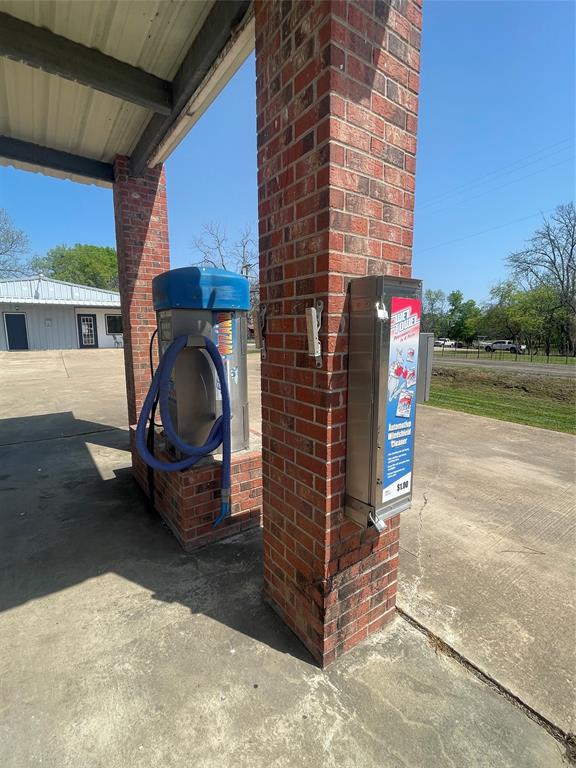 1201 W Dallas Avenue Property Photo 21