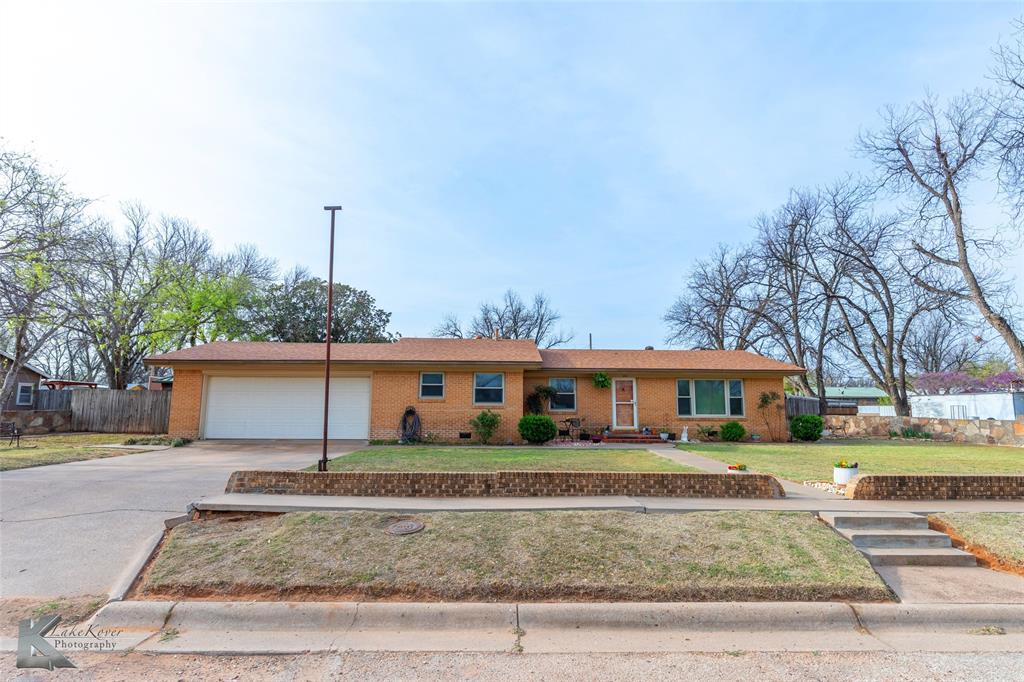 1001 Se Third Street Property Photo