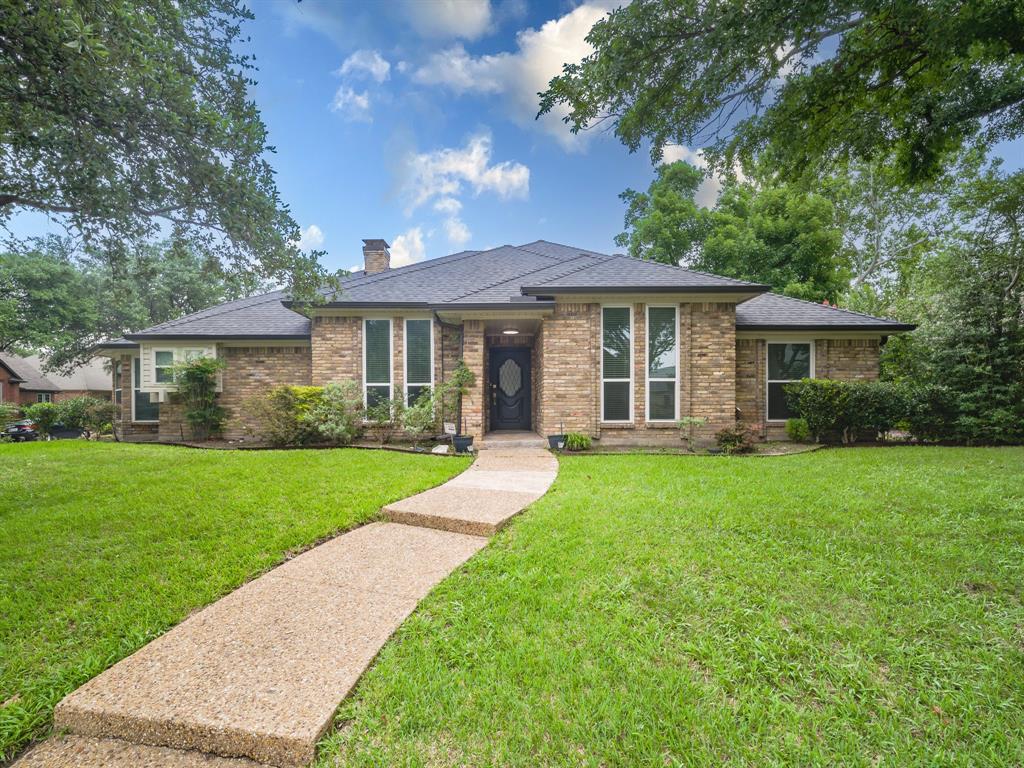 7315 Debbe Drive Property Photo 1