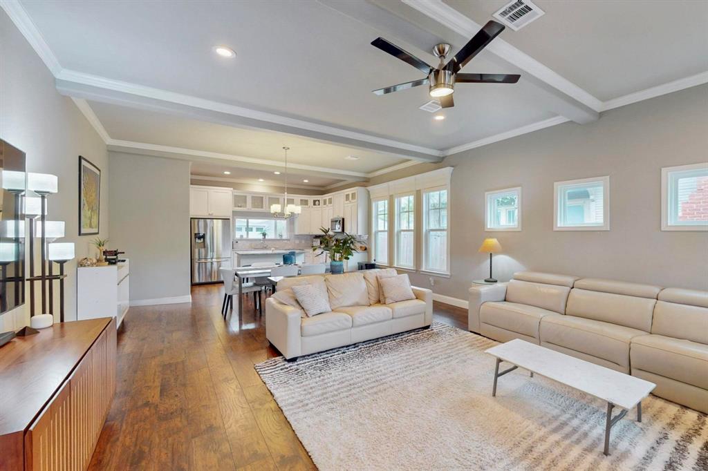 2723 Park Row Avenue Property Photo