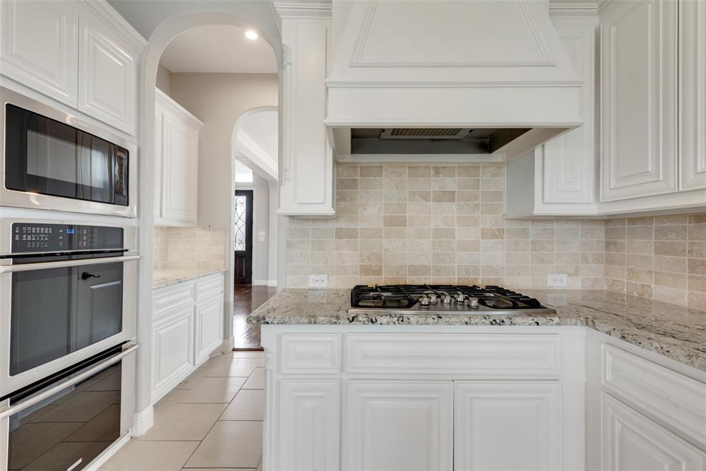 1831 Cypress Lake Lane Property Photo 9