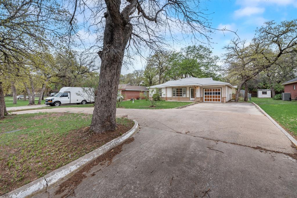 River Oaks Real Estate Listings Main Image