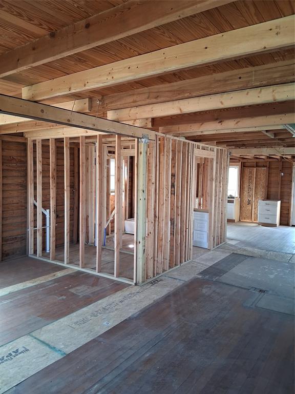208 E 4th Street Property Photo