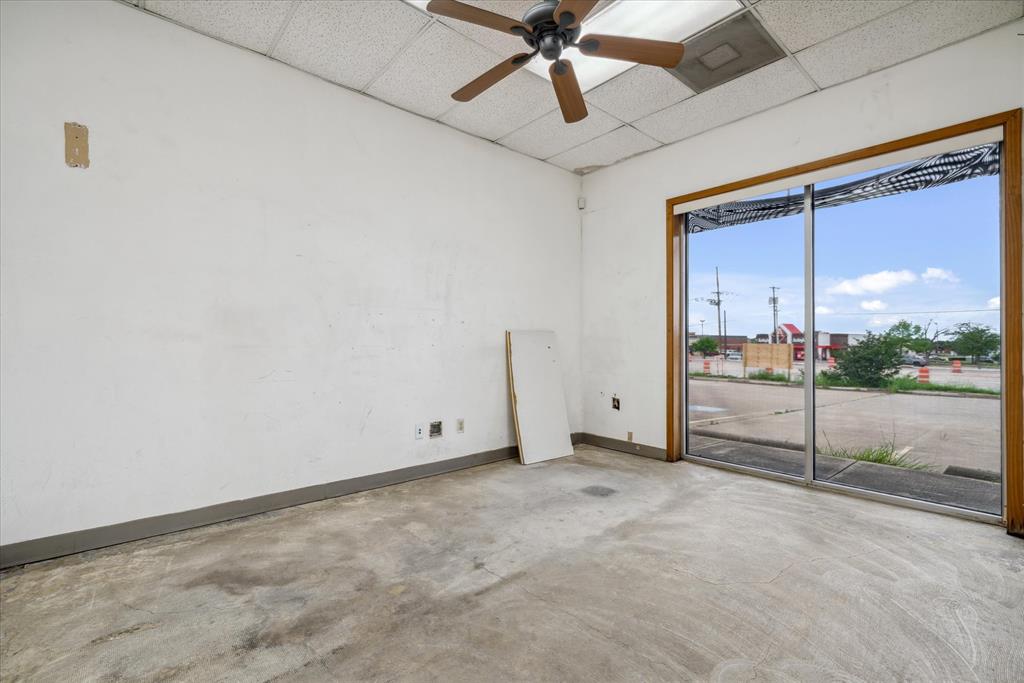 94 N State Highway 205 Highway Property Photo 4