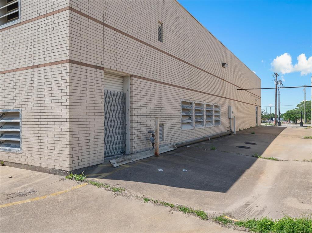 94 N State Highway 205 Highway Property Photo 17