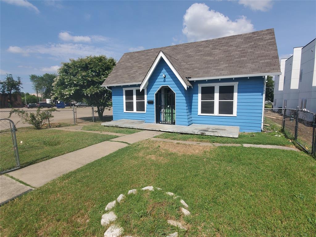1327 S Jennings Avenue Property Photo