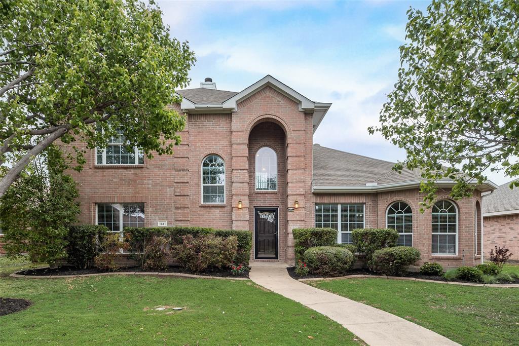 1611 Tanglewood Drive Property Photo 1