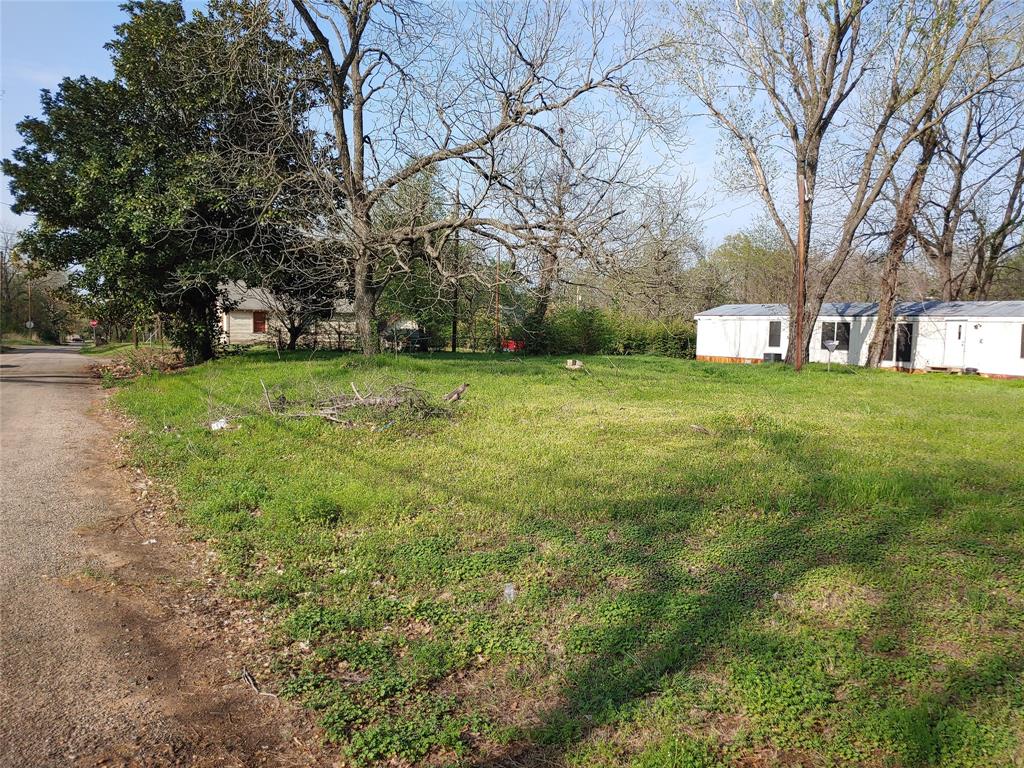 852 Ne 11th Street Property Photo 2
